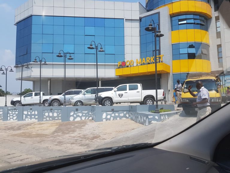 41991252_2181098765477138_4532664306717687808_n